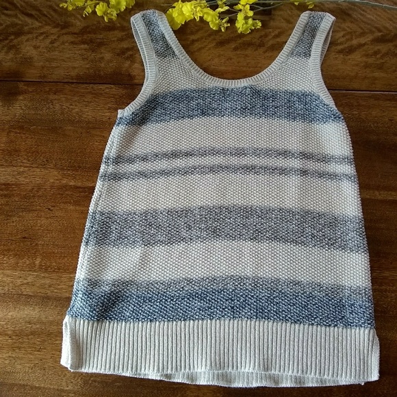 GAP Sweater Shirt Size Small - Picture 2 of 5